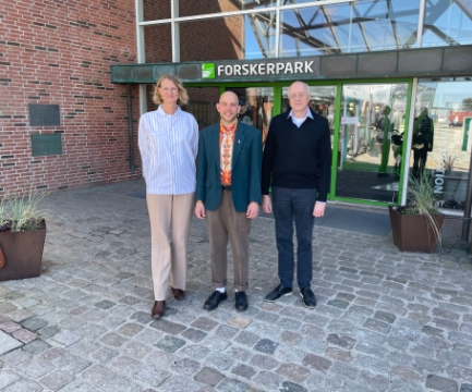 Første kandidat færdiguddannet hos DTU Aqua i Nordsøen Forskerpark .